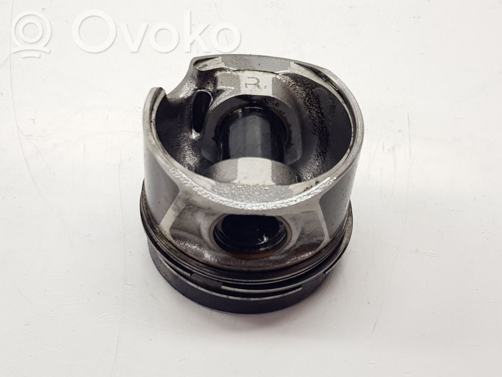 Audi Q5 SQ5 8R Piston 
