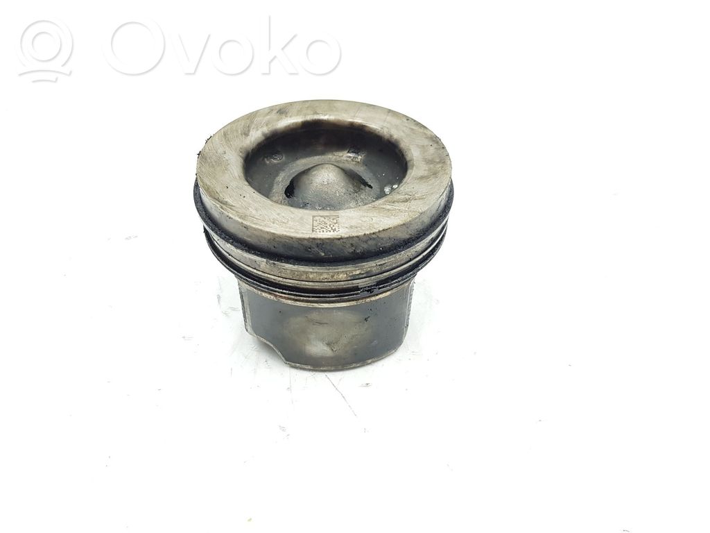 Mazda CX-5 Piston 