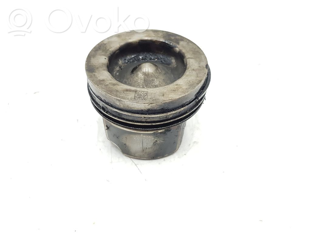 Mazda CX-5 Piston 