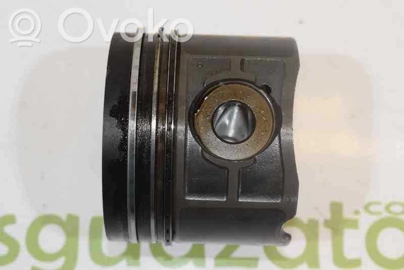 BMW 3 E46 Piston 