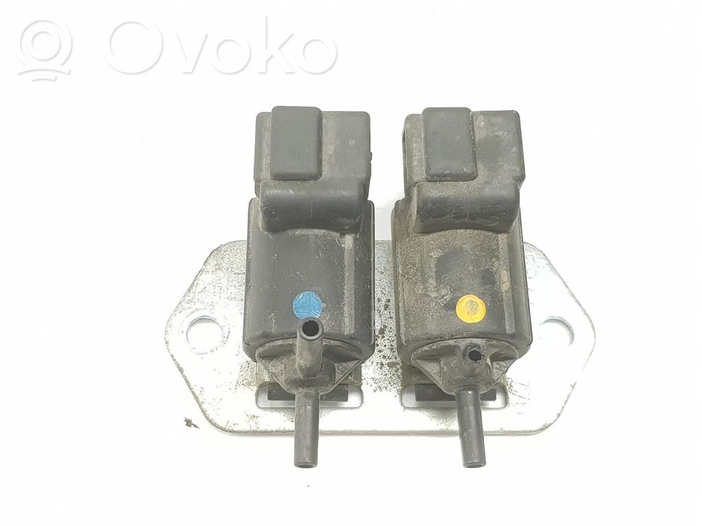 Mitsubishi Montero Válvula de vacío 