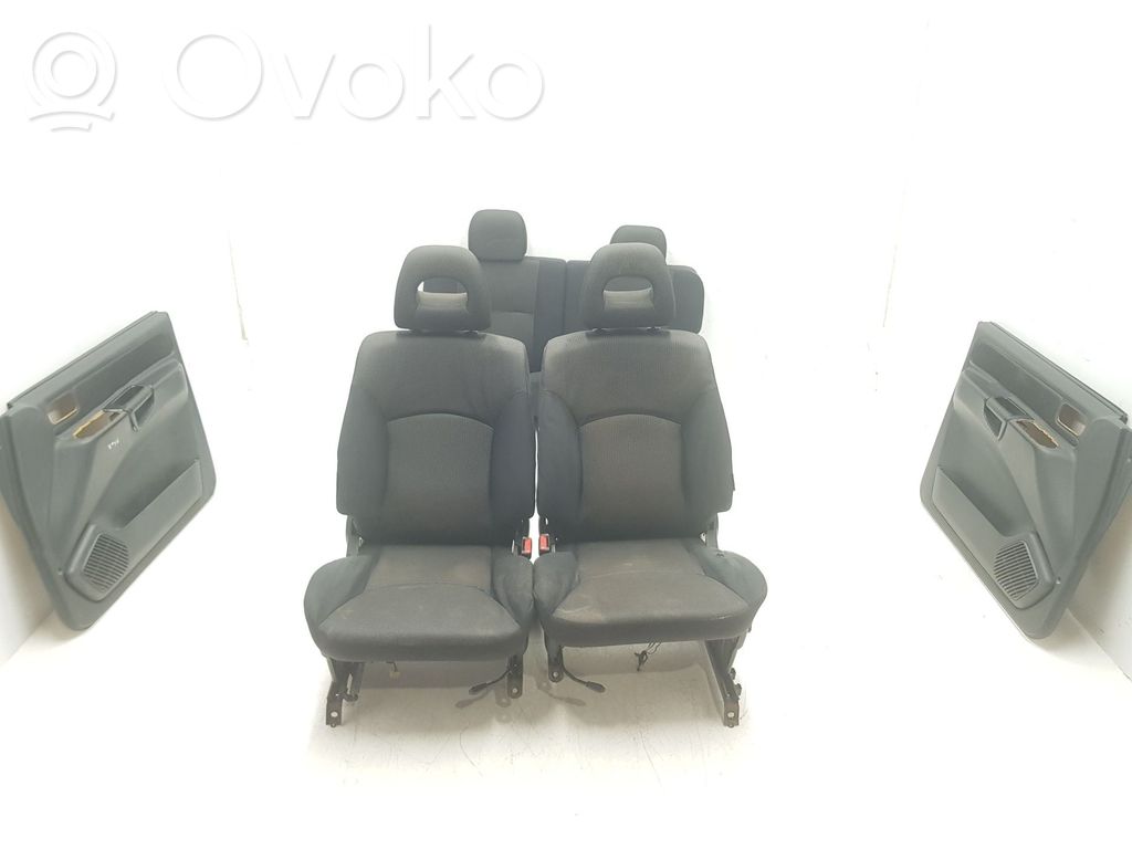 Nissan Terrano Set sedili