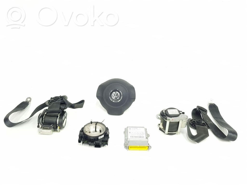 Volkswagen Golf VI Airbag set with panel 