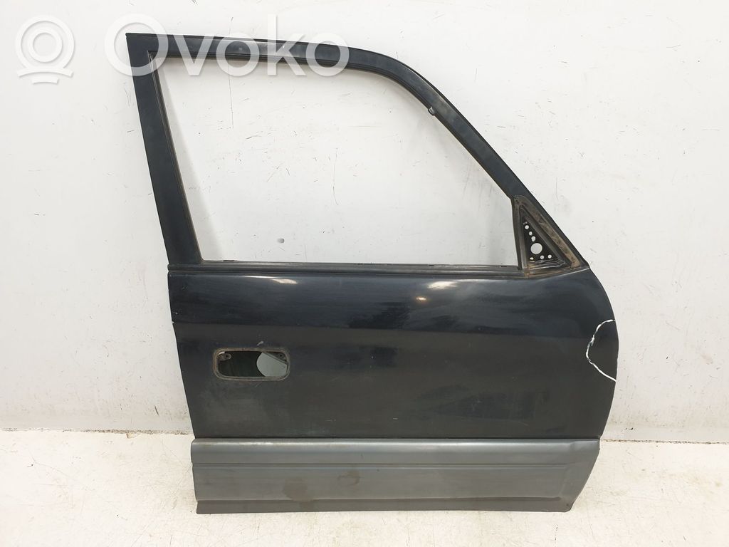 Toyota Land Cruiser (HDJ90) Drzwi przednie 
