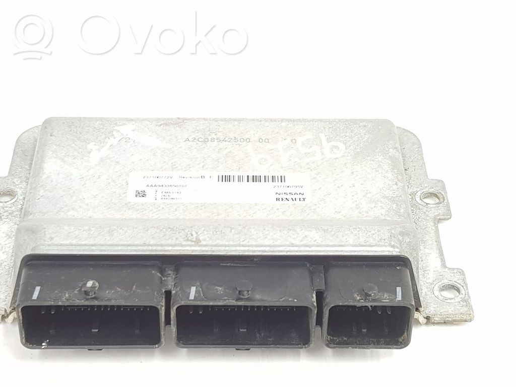 Dacia Sandero Engine control unit/module 