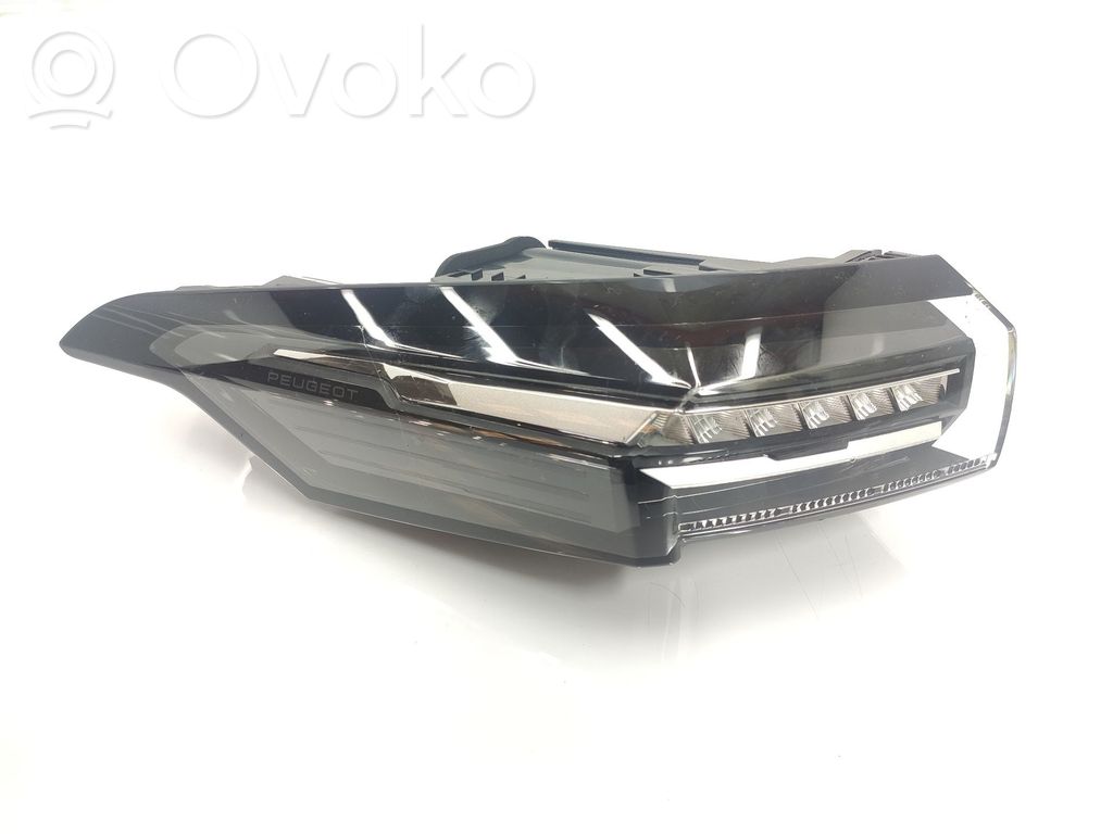Peugeot 308 Lampă spate în caroserie