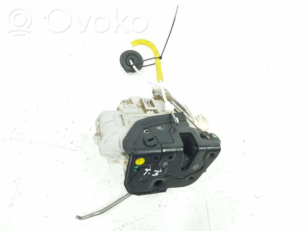 Audi A4 S4 B7 8E 8H Serratura portiera posteriore
