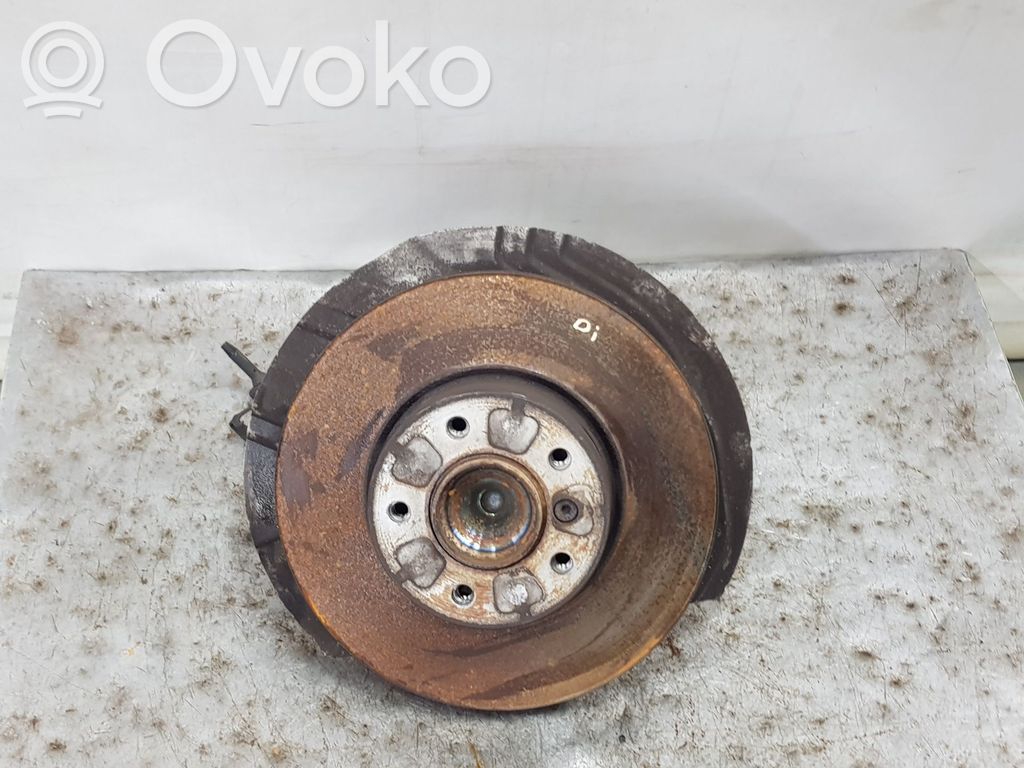 BMW X1 E84 Priekšējā riteņa rumbas vārpstas šarnīrs (stupica, capfa) 