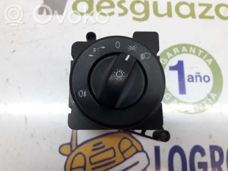 Volkswagen Crafter Light switch 