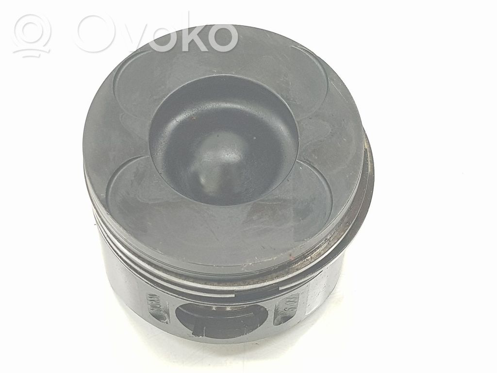 Mercedes-Benz Sprinter W906 Piston 