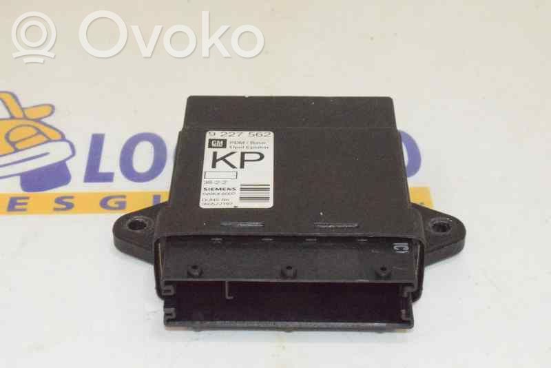 Unité de commande / module de verrouillage centralisé porte   9227562