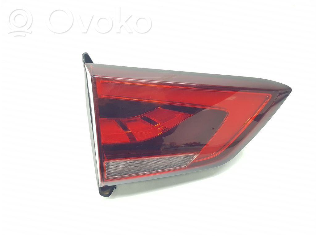 MG ZS Takaluukun takavalot 
