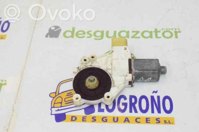 Motor del regulador de la ventanilla de la puerta delantera   67626927028,67626927028
