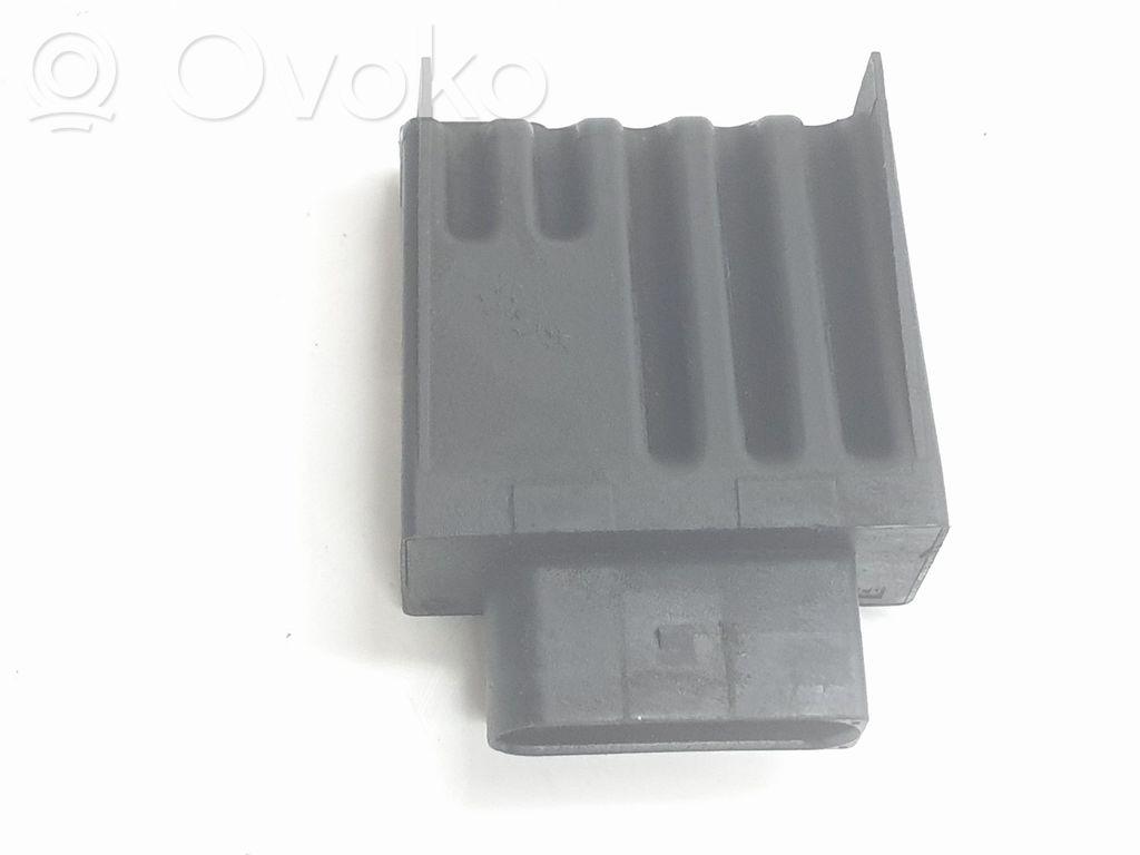 Altre centraline/moduli   3Q0906121C,3Q0906121C