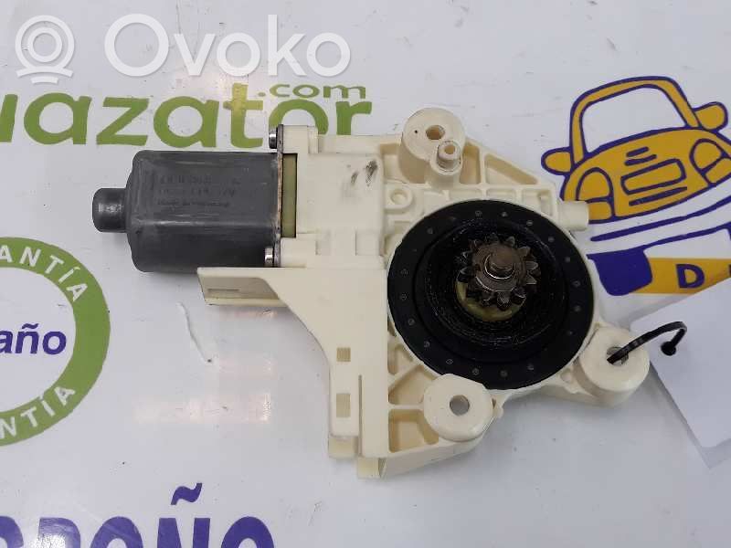 Ford Focus Silnik regulatora szyby drzwi przednich 