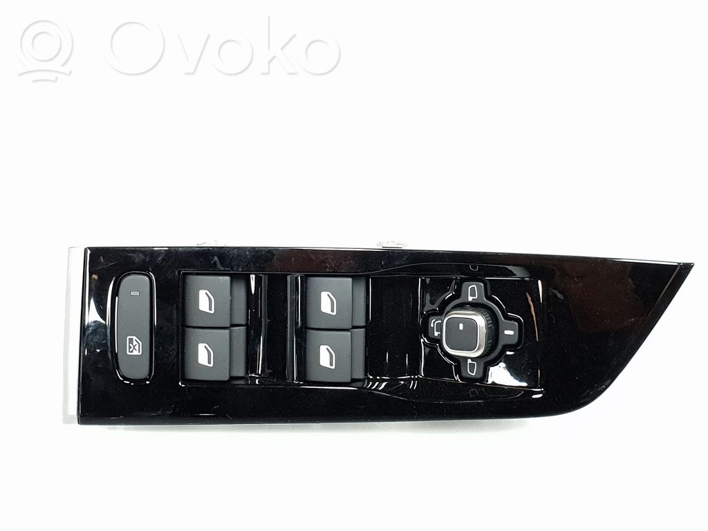 Opel Astra L Przyciski szyb 