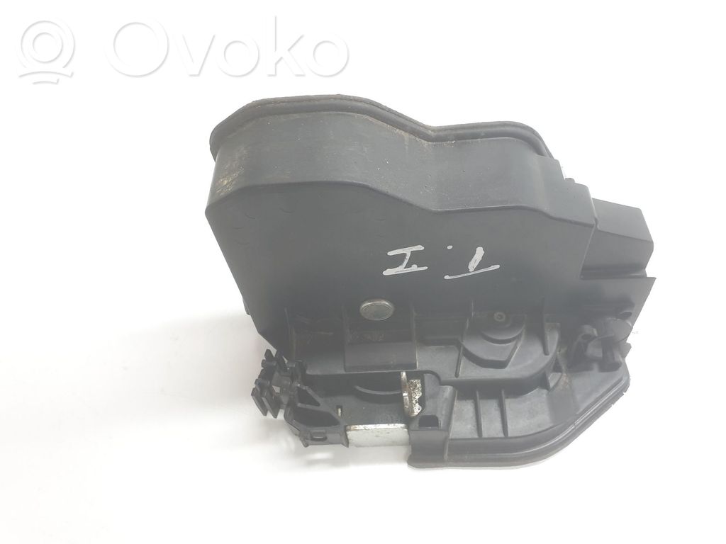 BMW 1 F20 F21 Încuietoare ușă spate 