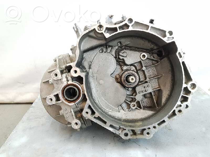 Opel Astra J Boîte de vitesses manuelle à 5 vitesses