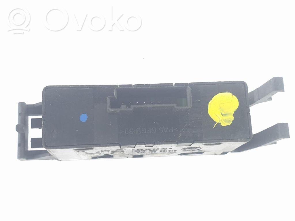 Interruptor del elevalunas eléctrico   8381514,61318381514