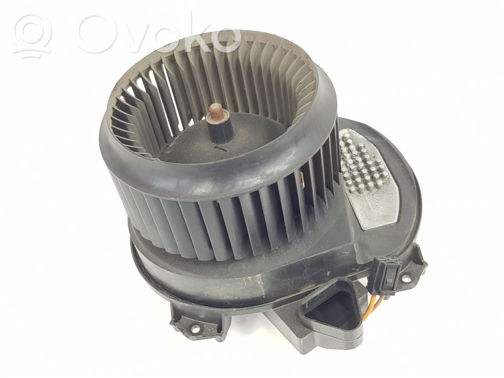 Mercedes-Benz CLA C117 X117 W117 Ventola riscaldamento/ventilatore abitacolo