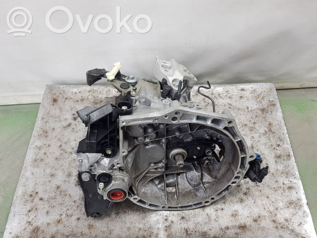 Opel Crossland X Scatola del cambio manuale a 5 velocità 