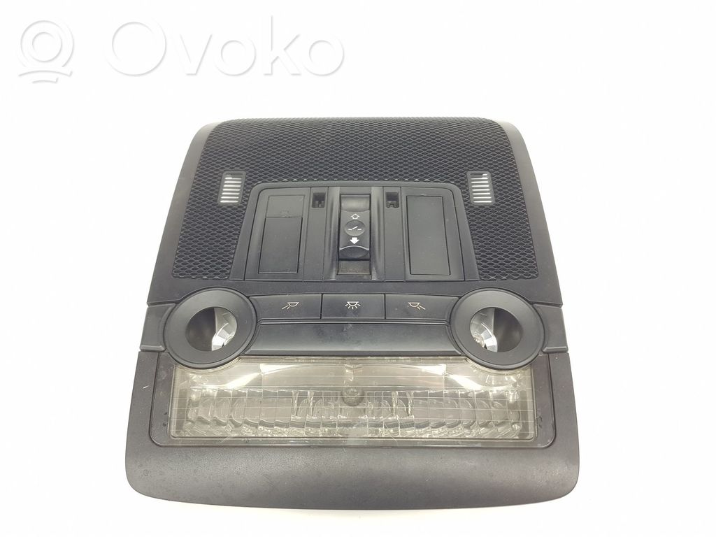 Etuistuimen valo   9225951,61319225951