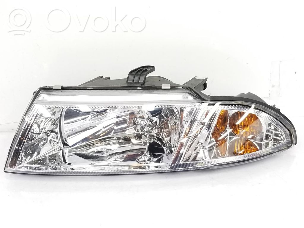 Mitsubishi Carisma Phare frontale