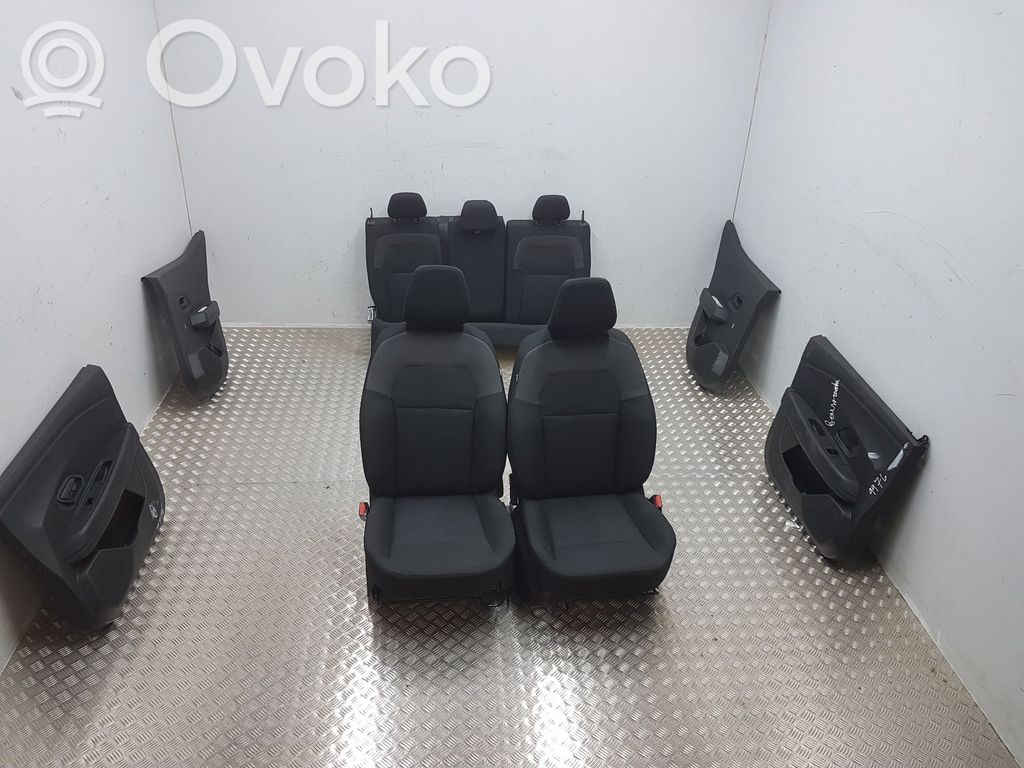 Dacia Sandero III Kit siège 