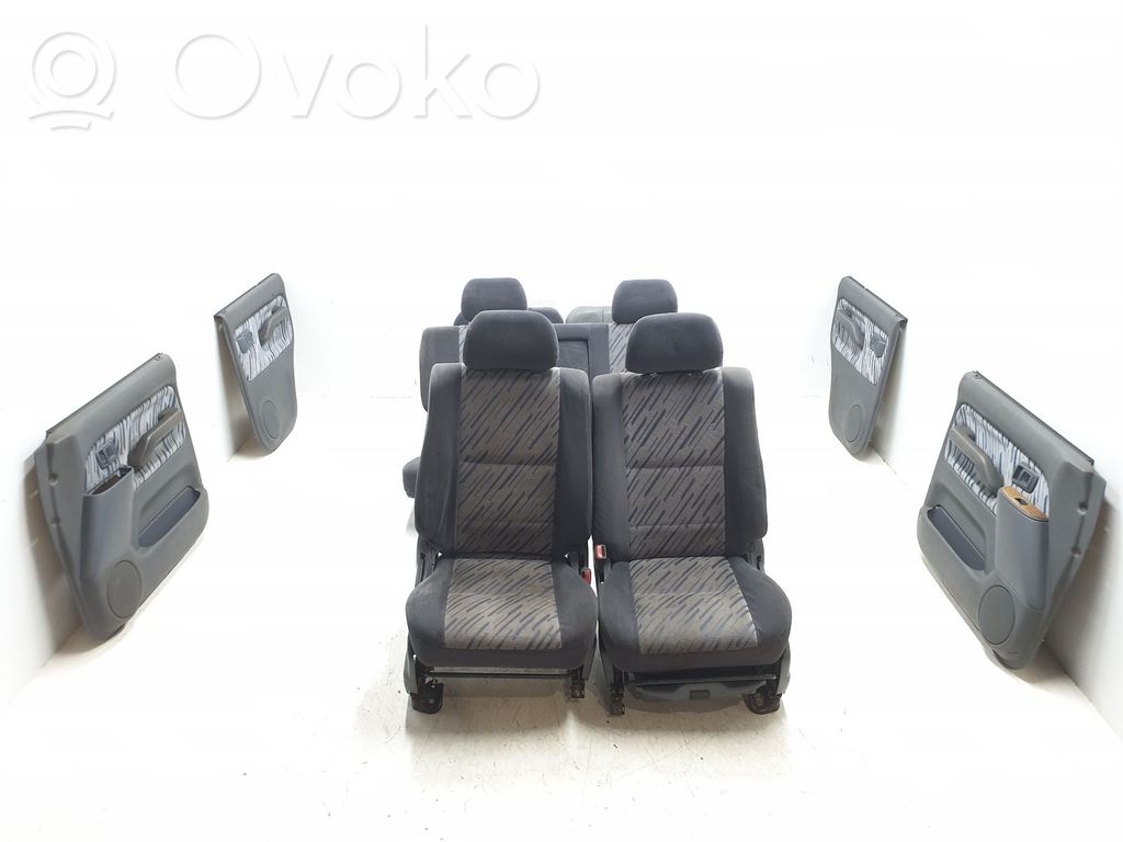 Toyota Land Cruiser (HDJ90) Set scaune 