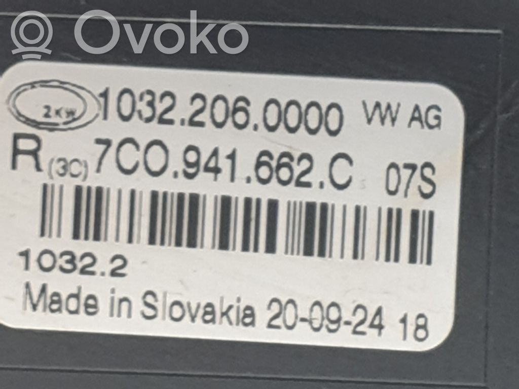 Volkswagen Crafter Miglas lukturis priekšā 