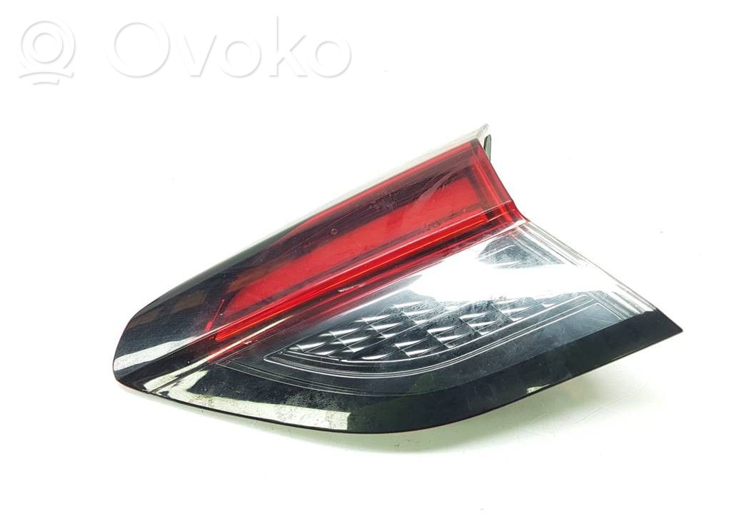 Opel Corsa F Takaluukun takavalot