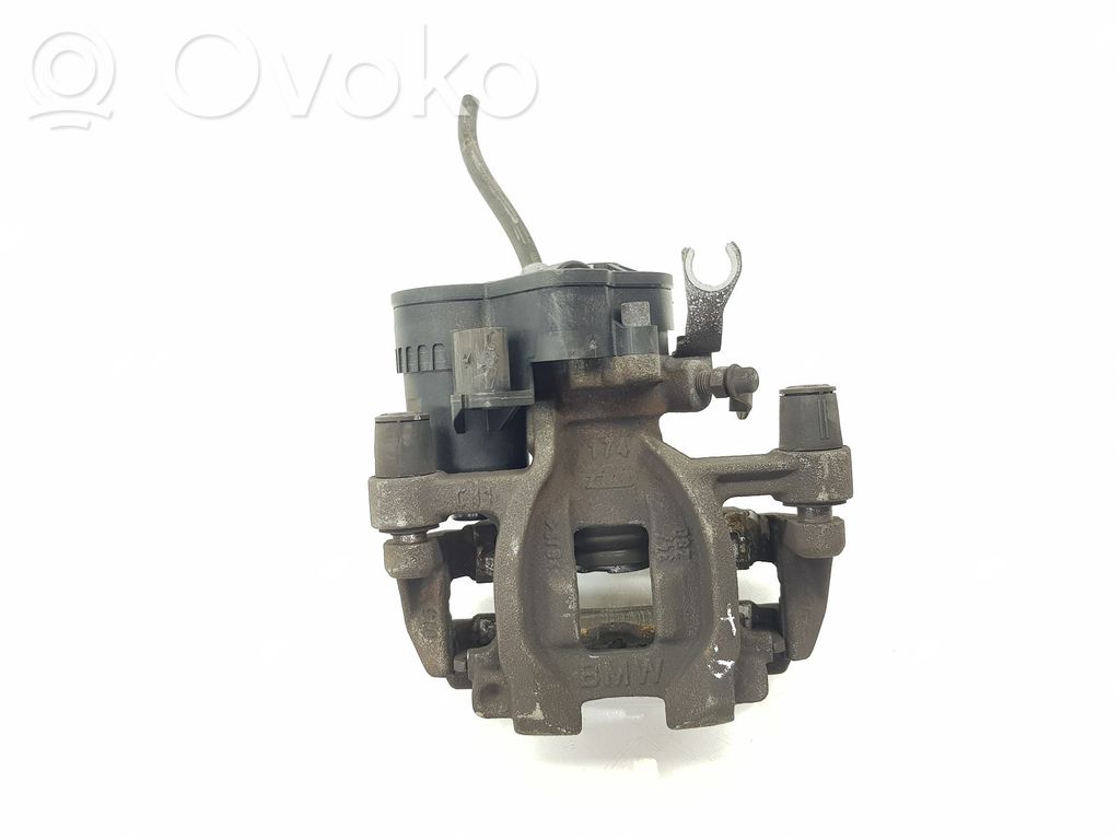 BMW 2 F45 Caliper del freno trasero 