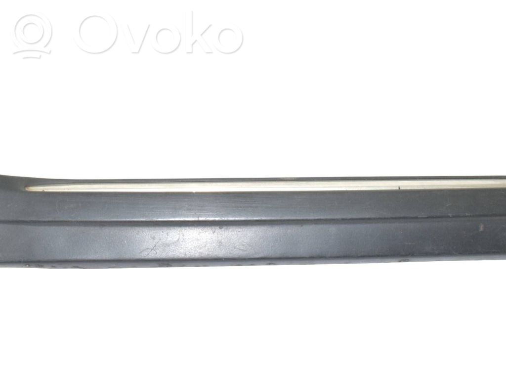 BMW 7 E32 Apdaila sparno (moldingas) 