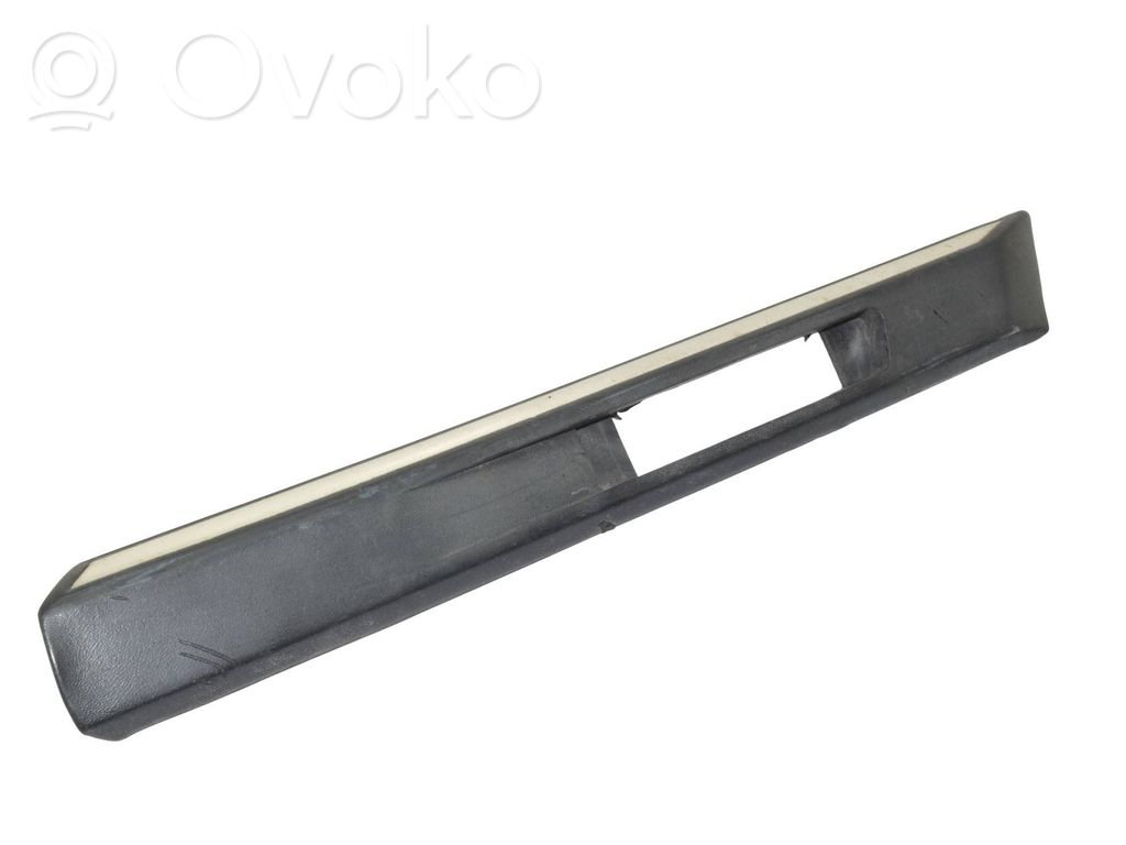 BMW 7 E38 Lokasuojan lista (muoto) 