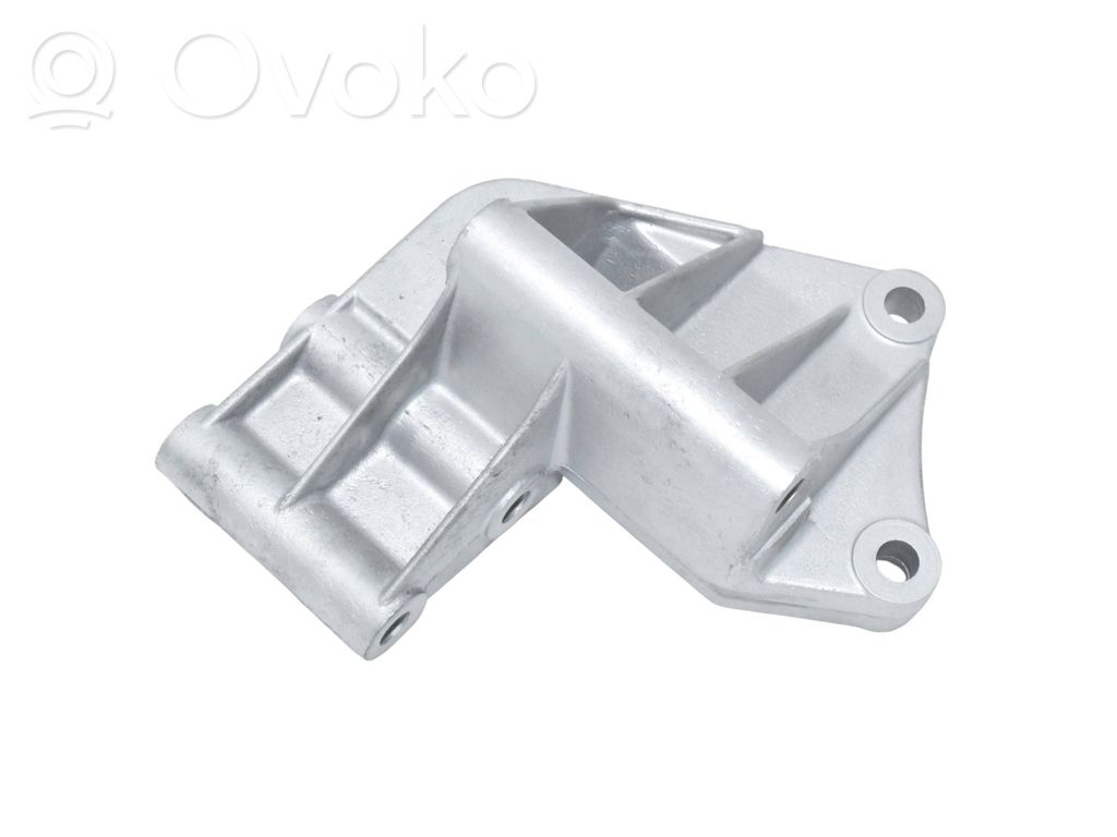 BMW 5 E34 Power steering pump mounting bracket 