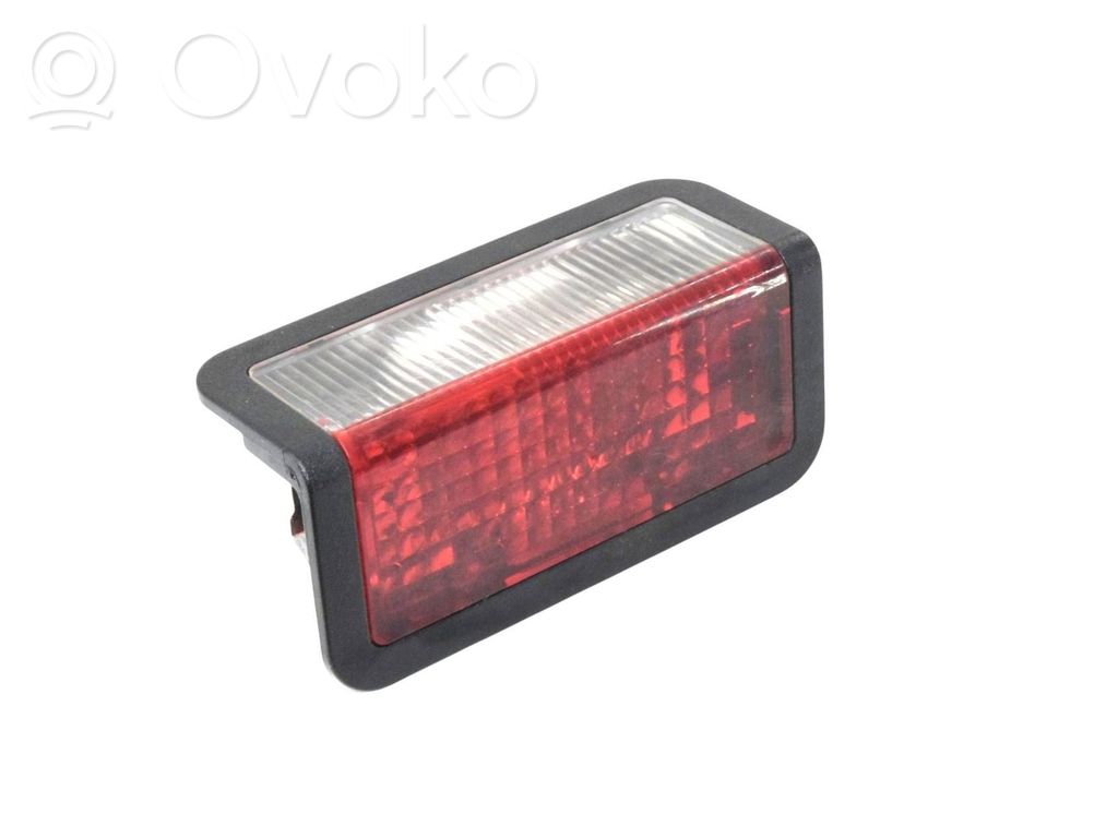 Boot/trunk interior light   63318368577,8368577