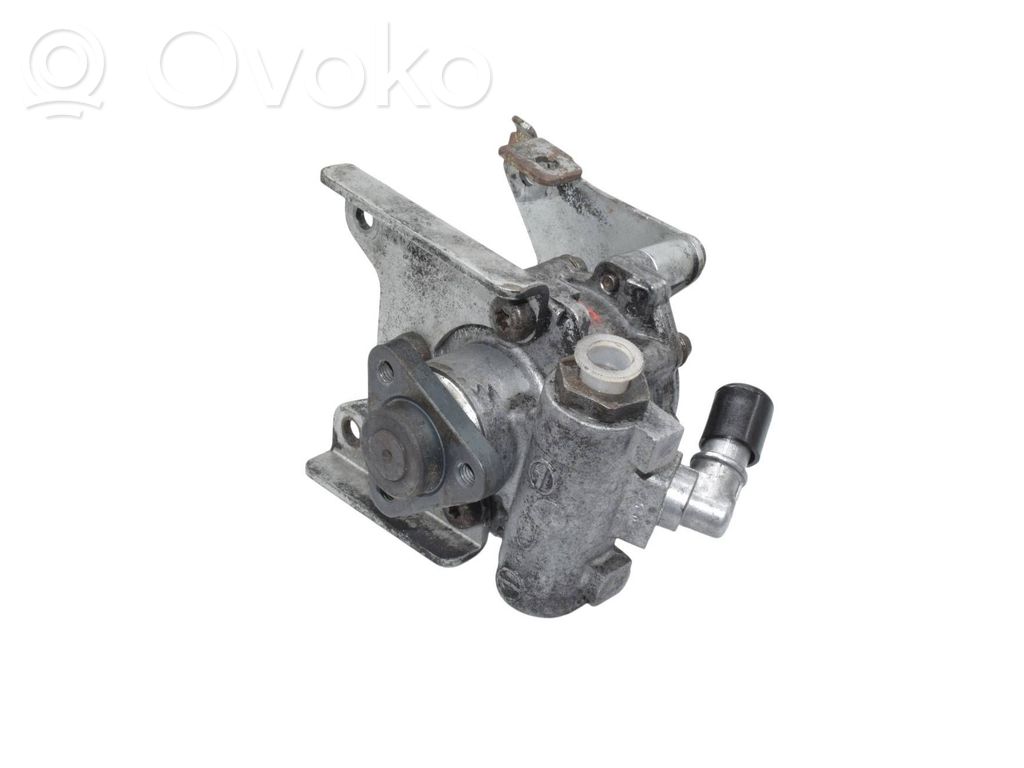 BMW 5 E39 Power steering pump 