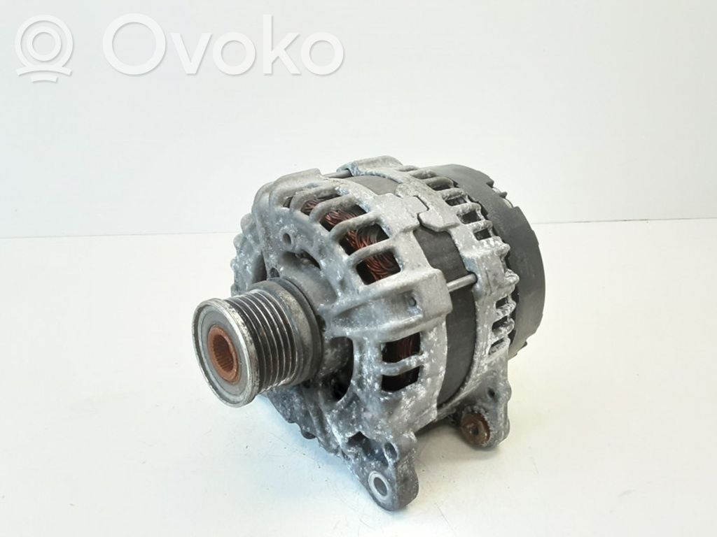 Audi A5 8T 8F Ģenerators 
