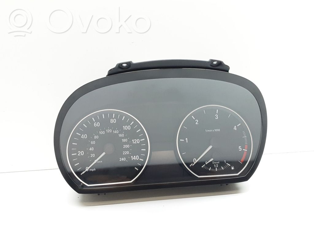 BMW 1 E81 E87 Spidometrs (instrumentu panelī) 