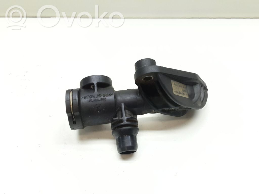 BMW X5 E70 Termostaatin kotelo 