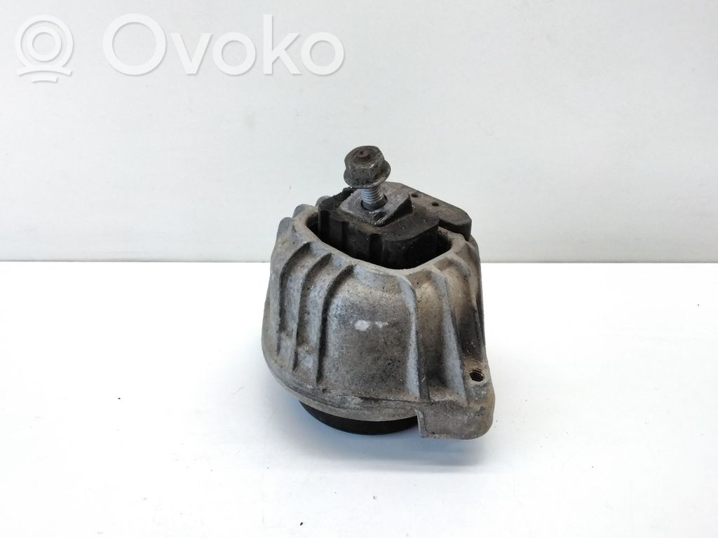 Dzinēja spilvens   13981112