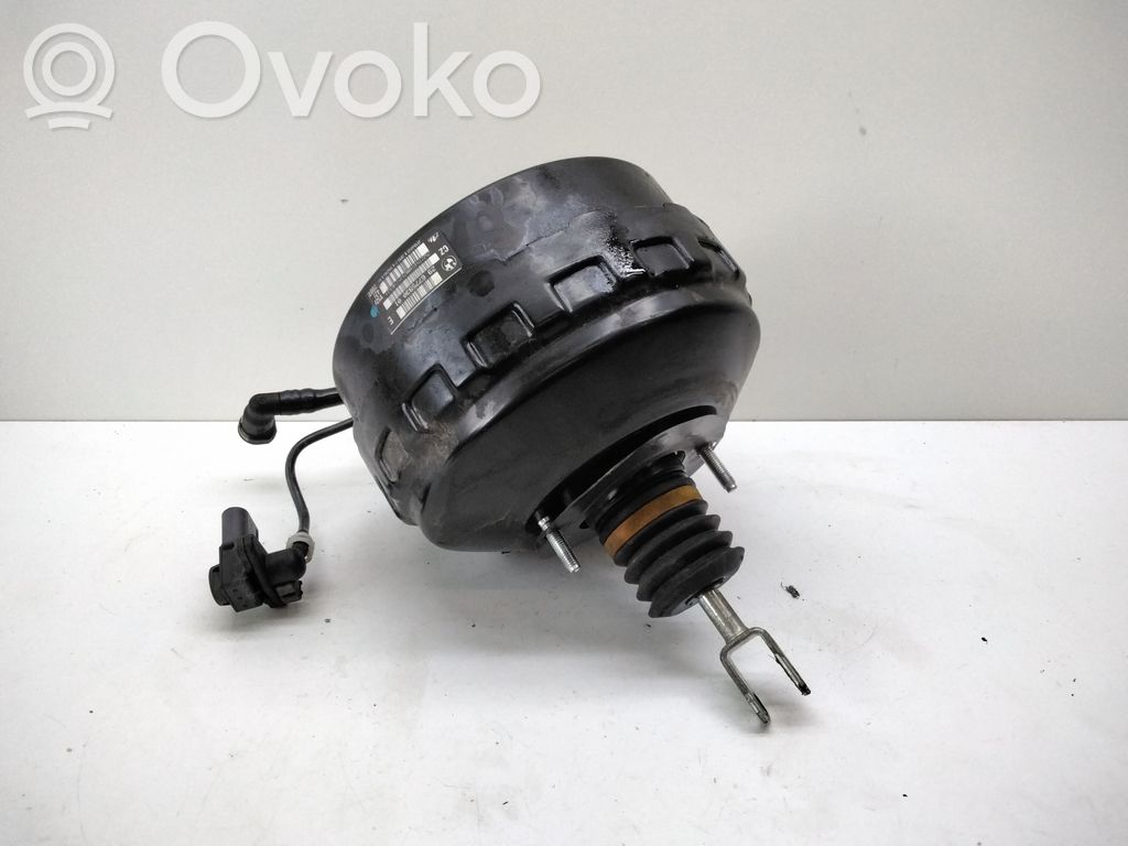 Brake booster   6775930