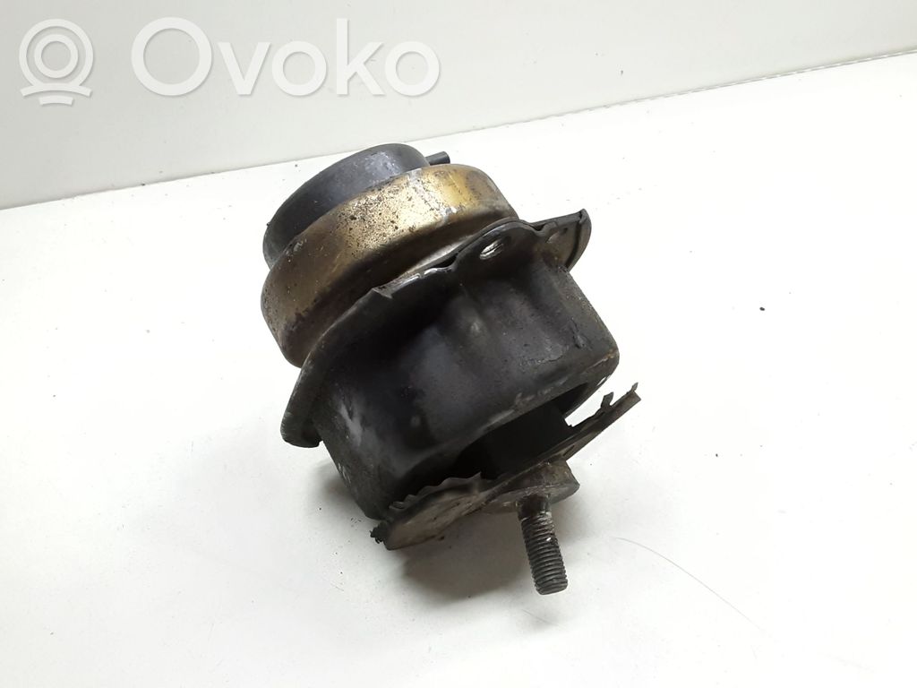 BMW X5 E70 Engine mount bracket 