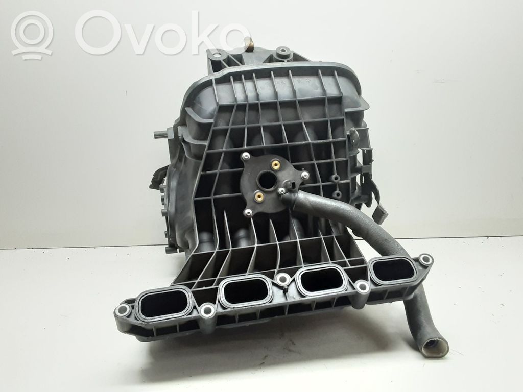 BMW 1 E82 E88 Kolektor ssący 
