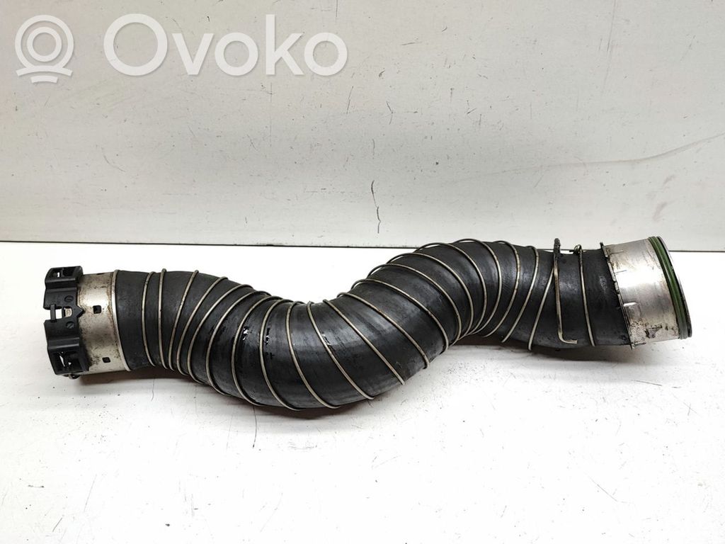 Intercooler hose/pipe