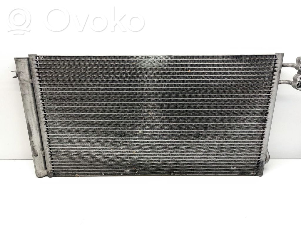 BMW 1 E81 E87 Gaisa kondicioniera dzeses radiators 