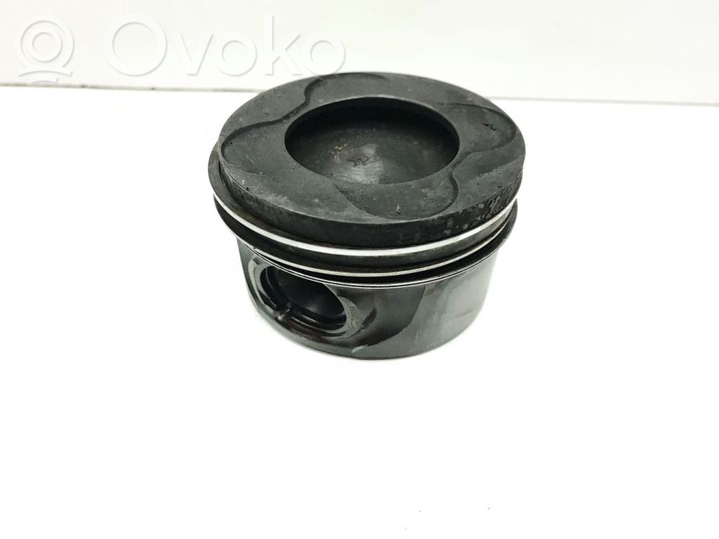 Piston