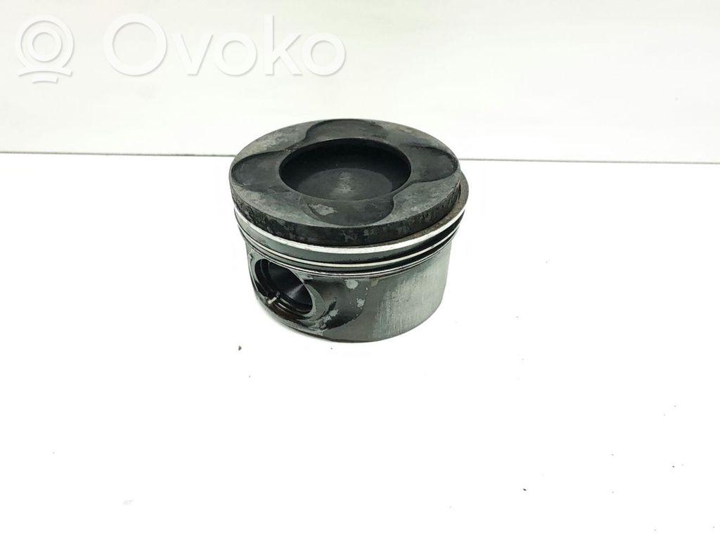 Piston