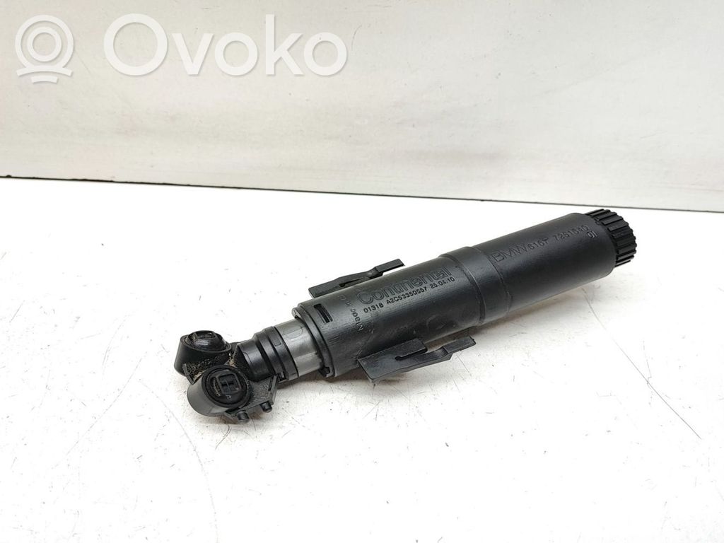 BMW X3 F25 Dysza spryskiwacza lampy przedniej 