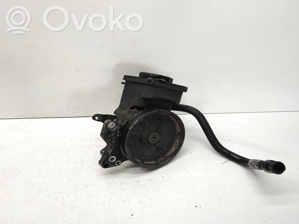 BMW 7 E65 E66 Vairo stiprintuvo siurblys 